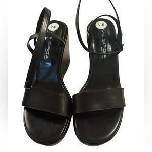 New VIA SPIGA PANDI Black Kerala calf platform shoes. Size 9.5